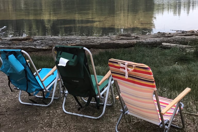 Three Chairs set up by Manzanita lake is a Willitts Set up