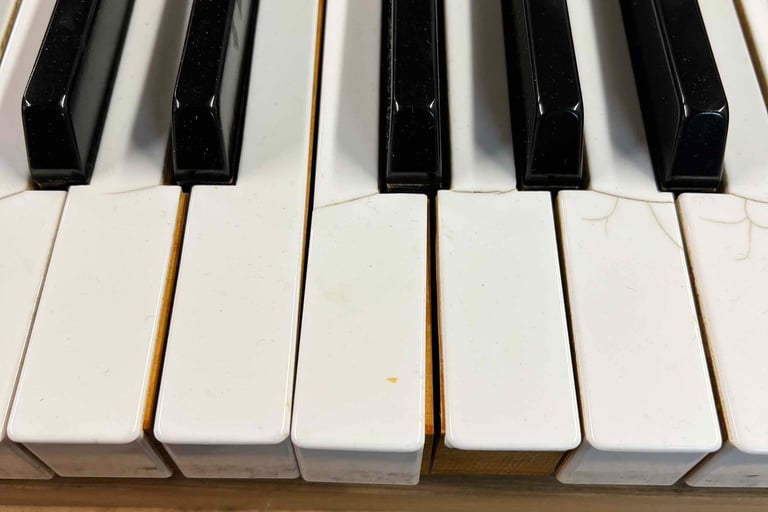 touche piano abîmé / fendu