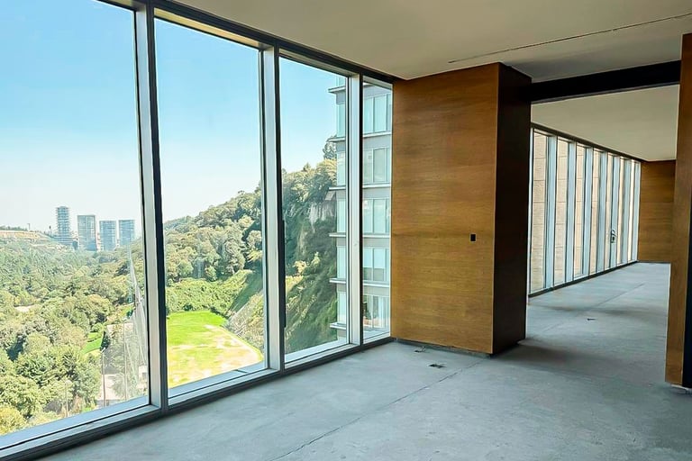 Vista privilegiada desde el departamento al campo de golf de Bosques de Santa Fe