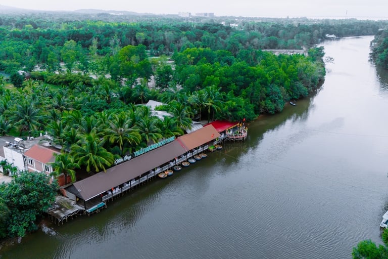 Dòng sông Cửa Cạn