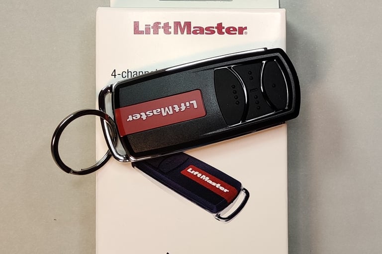 Liftmaster TX4 UNIF – originalus vartų pultelis su 433 MHz dažniu ir kintamu kodu