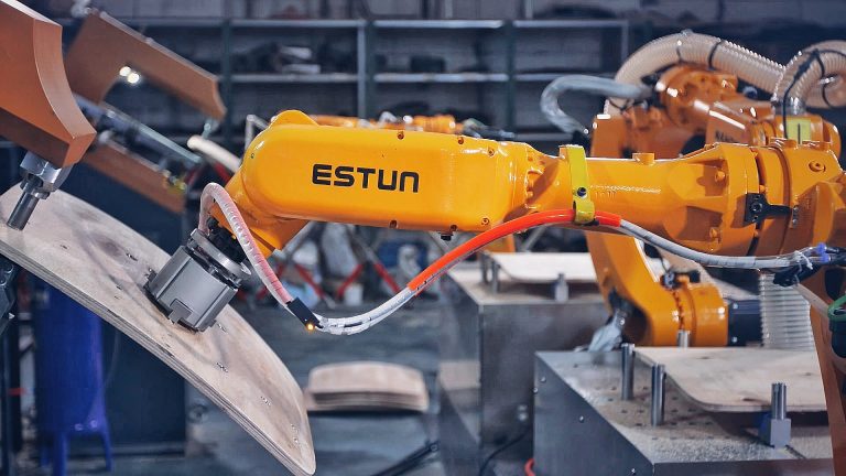 integracion en Mexico robot industrial chino de calidad estun para manipulacion de material