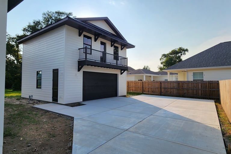 Water front home detached garage