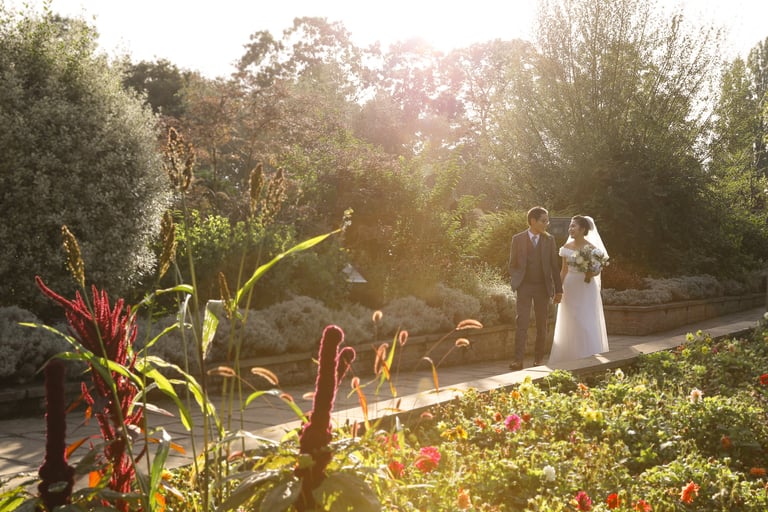 London wedding photographer for natural documentary style photos