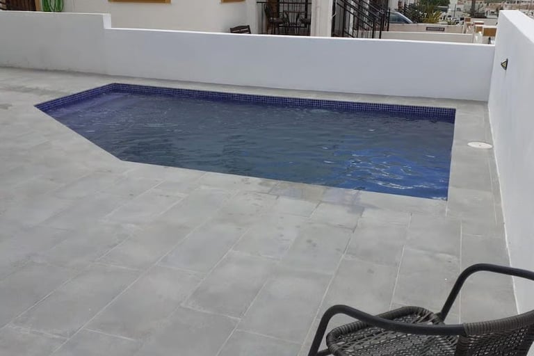 Poolbau in La Marina wir bauen exklusive Pools in San Fulgencio, Spanien