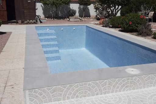 Quality-pool-finish-Aurea-Luxe-General-Construction Costa Blanca