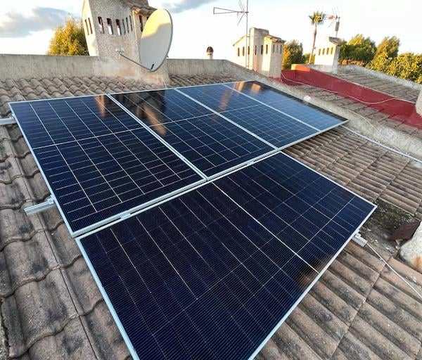 aurea-luxe-solar-installation-in-la-marina-costa-blanca