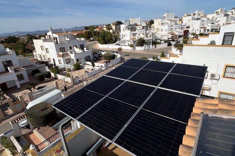 Fachmännische Solar Installation in La Marina Costa Blanca Spanien