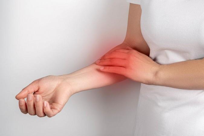 vascular ultrasound arm deep vein thrombosis blood clot pain swelling doppler factor v leiden symptoms risk factors treatment