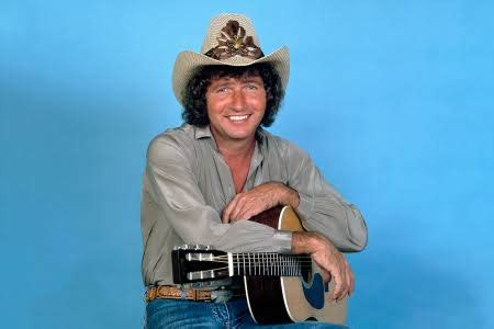 Mac Davis. In The Ghetto