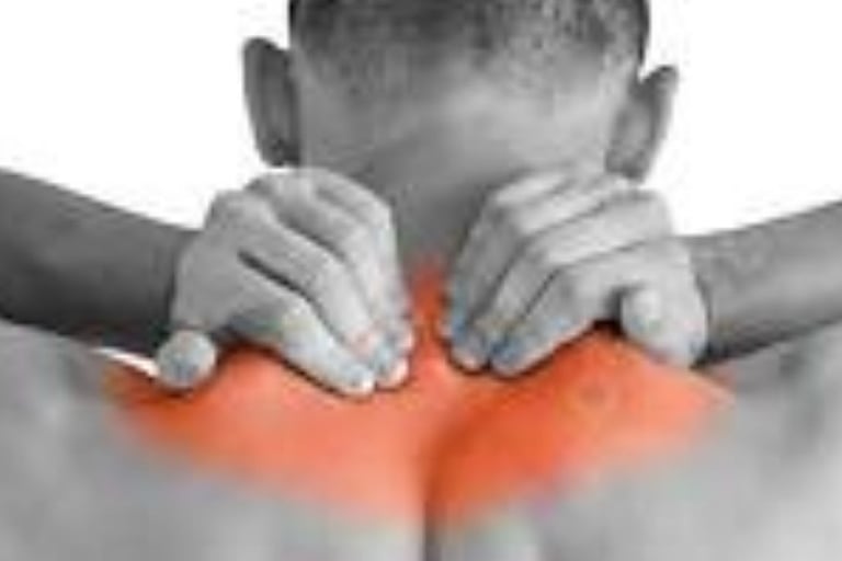 🩺 صرخة الرقبة وصمت الصيام وحرية العنق ورحلة الشفاء 🌙