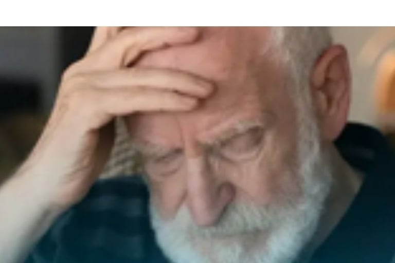 🌿🧠 الزهايمر والخرف : هل يمكن عكس مسار التدهور العقلي؟ photo