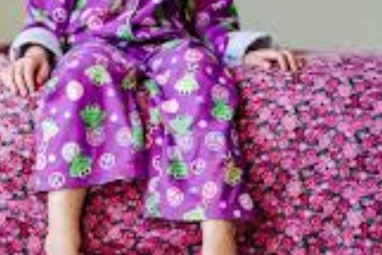 🌙🧠Explore how voluntary fasting may influence bedwetting (nocturnal enuresis) through hormonal bal