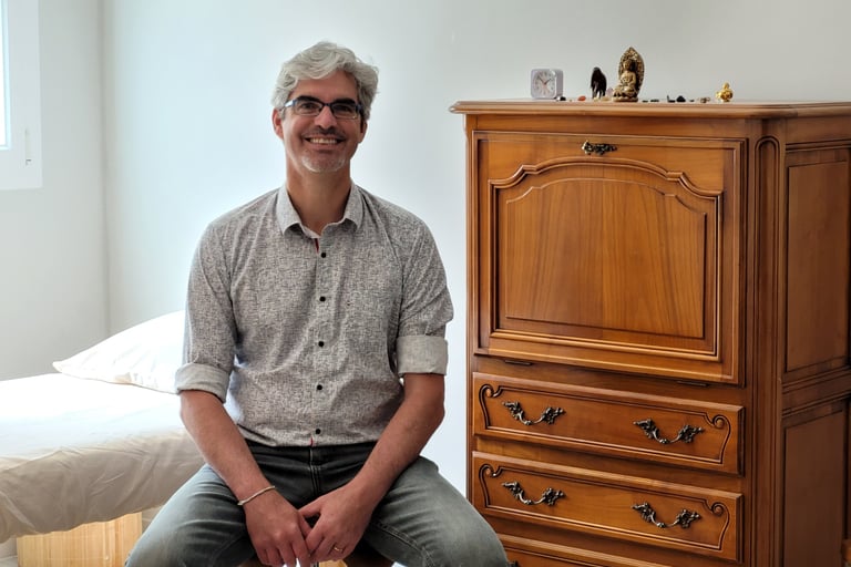 Grégoire Iché Pierre dans son cabinet de Kinésiologie à Fleury-sur-Orne (Caen Sud)