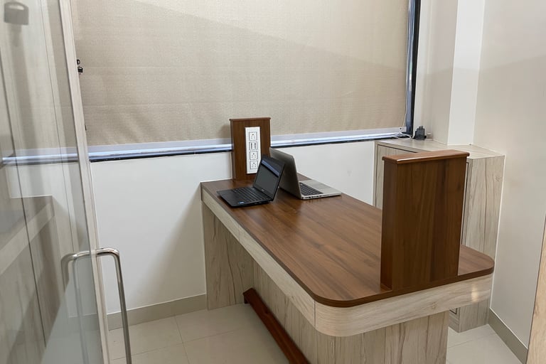 Meeting room Coworking Space Cabin for four