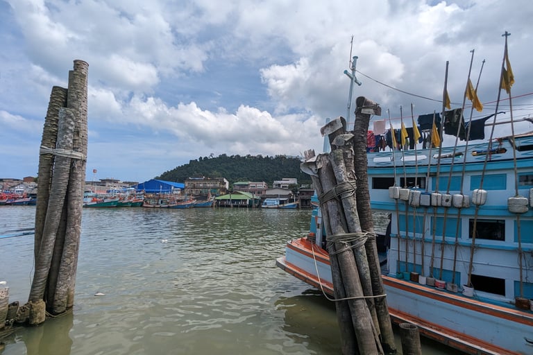 Rub Lom Chom Klong Homestay  (รับลม ชมคลอง โฮมสเตย์) 