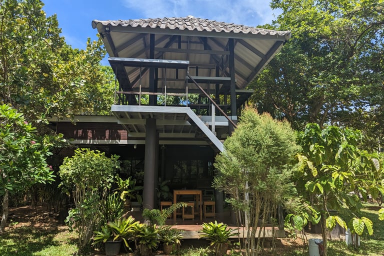 Villa Varich (วิลล่า วาริช)