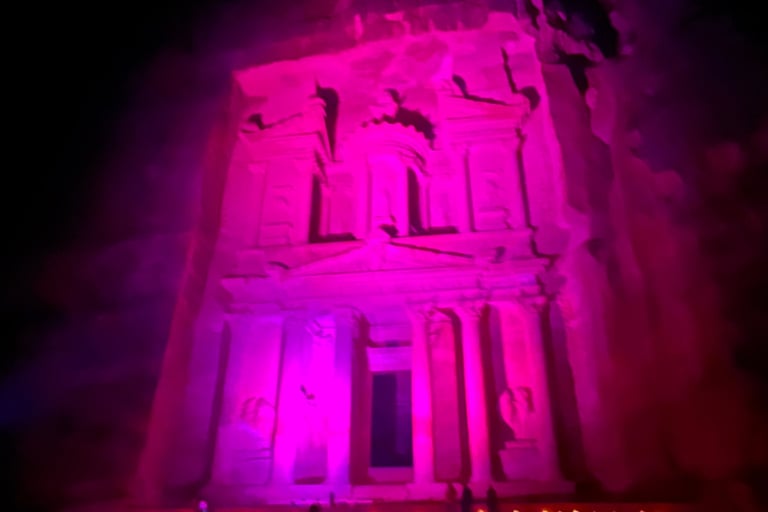 petra by night treasury