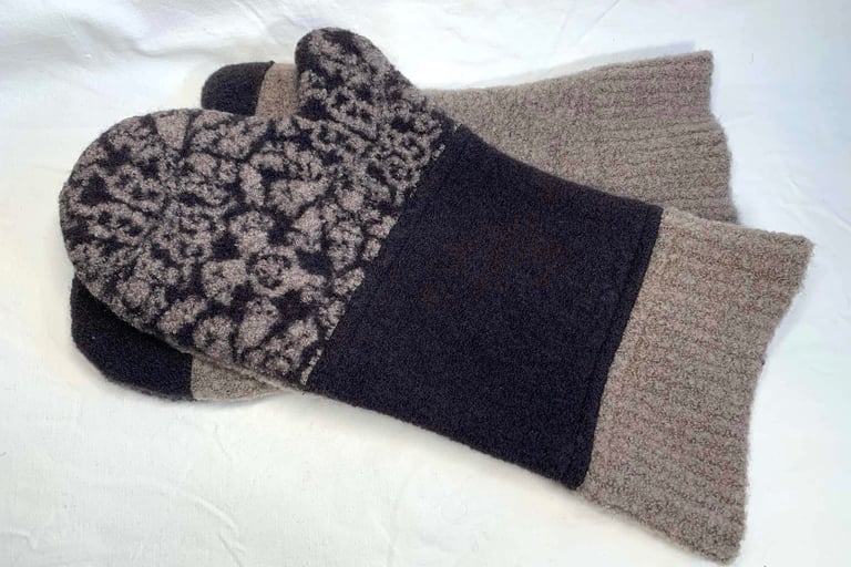 felted wool sweater craft oven mitt pattern