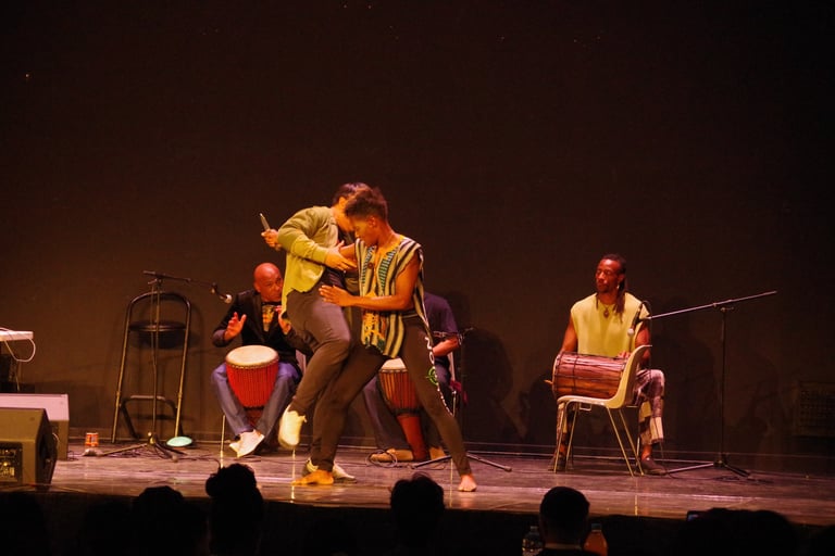 Performance arts martiaux collectif UBUNTU Gala étudiants Afrique FEAC 2026