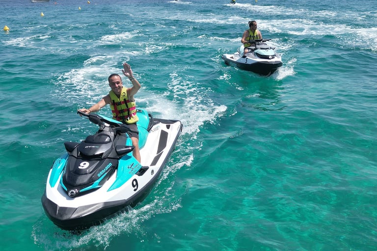 randonnées jetski avec moniteur au départ de ampelonne