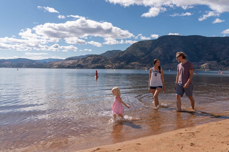 Skaha Lake is one of the best places to relax and enjoy simple outdoor activities in Penticton.