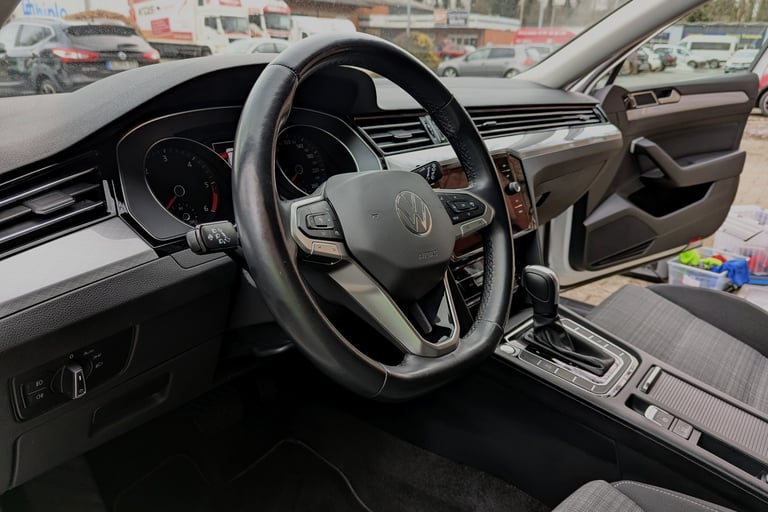 Professionelle VW Passat Innenreinigung in Schleswig-Holstein – Detail Taxi Referenzen