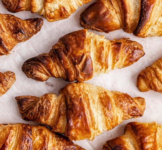 Croissants doraditos 