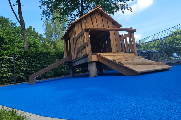 U3 Spielgerät mit EPDM Fallschutz