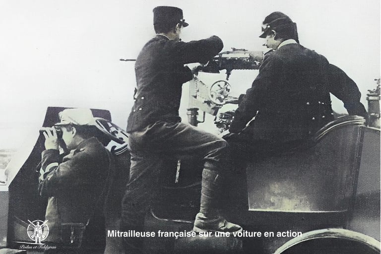 Mitrailleuse française montée sur une automobile
