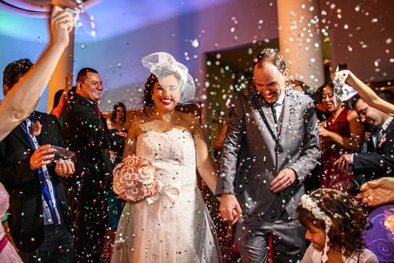 Cobertura fotográfica para mini wedding com foco em emoção