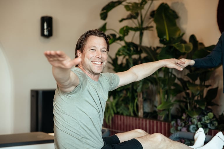 Pilates oefeningen voor kracht en balans in het lichaam