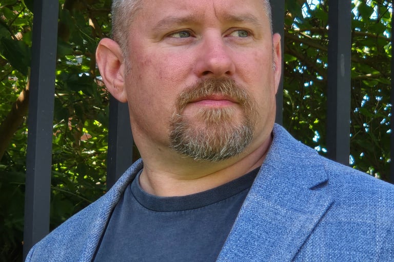 Alan Thereault, author of the Ghosts of Oblivion series