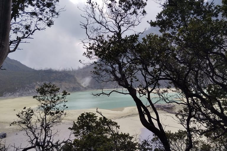 white crater bandung