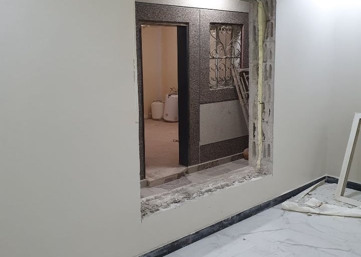عامل تكسير جدار الطايف عمال تكسير جدار قص ابواب وشبابيك تكسير بلاط صبه جسور خرسانه نضافة مباني وشيل 