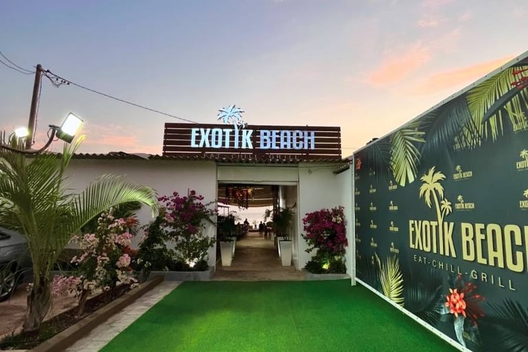 vue intérieure du restaurant exotik beach à dakar