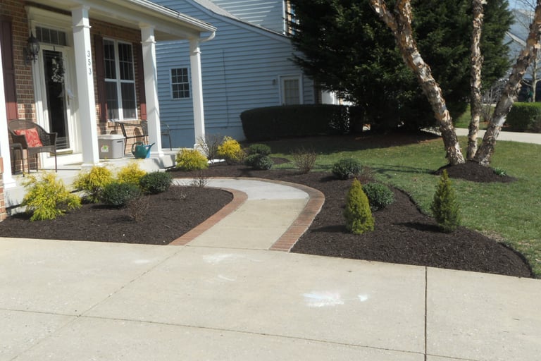 T&L Lawn Care LLC Seasonal Services - A Completed Mulch ProjectMulch