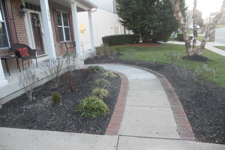 "Before" Photo of a T&L Mulch Project