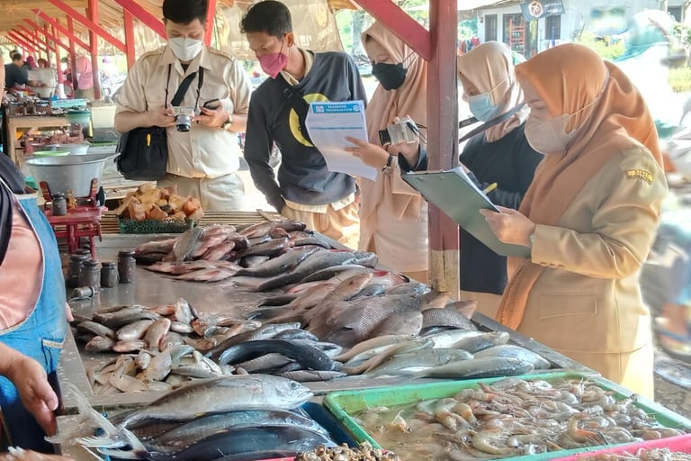 gambar pasar ikan patin