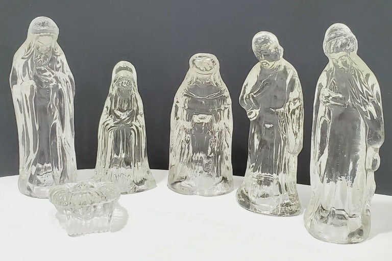 glass Nativity