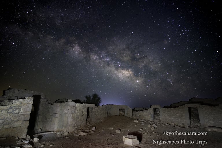 Nighstscape, Paysage étoilé, Paysage de Nuit, Astrophotographie, ruines, étoiles, voie lactée,