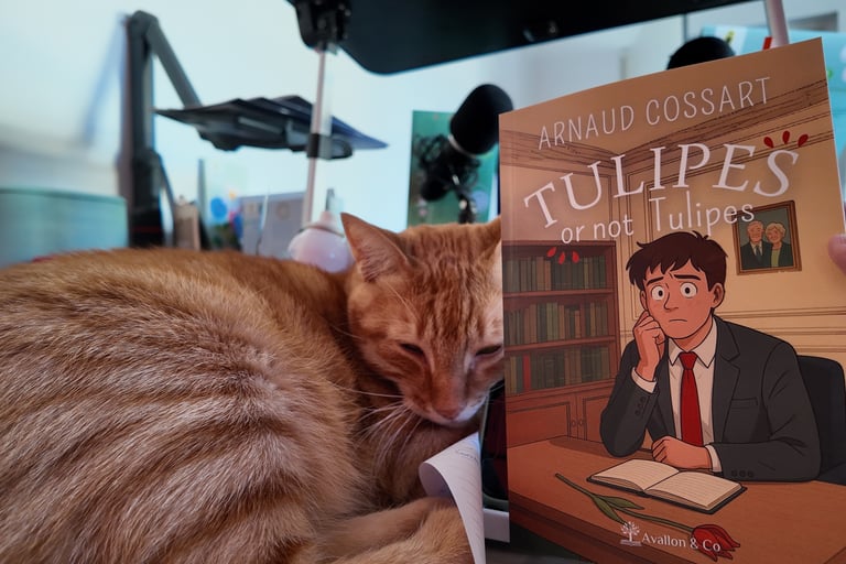 Tigrou le chat roux et le livre Tulipe or not tulipe