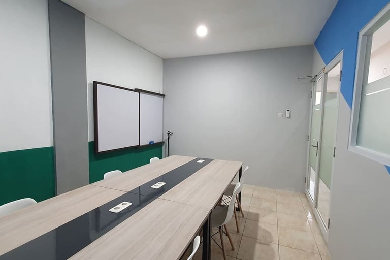 view dari belakang ruang meeting room di kaspa space solo