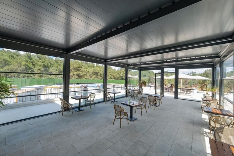 restaurant pergola