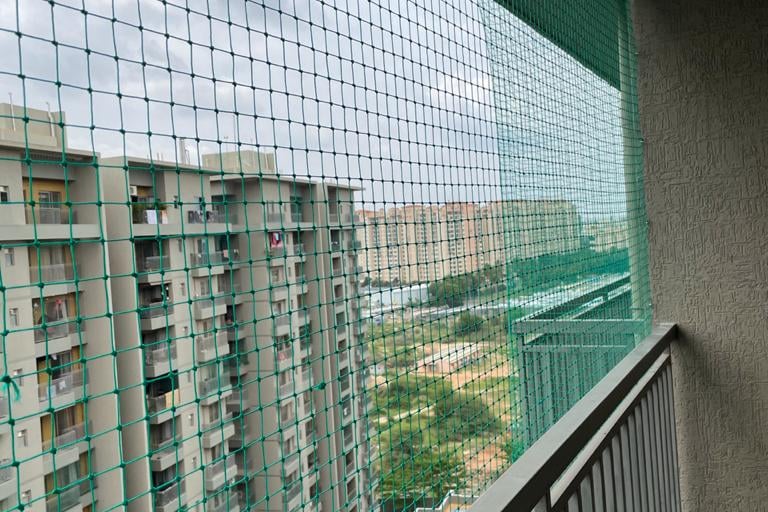 Balcony safety nets