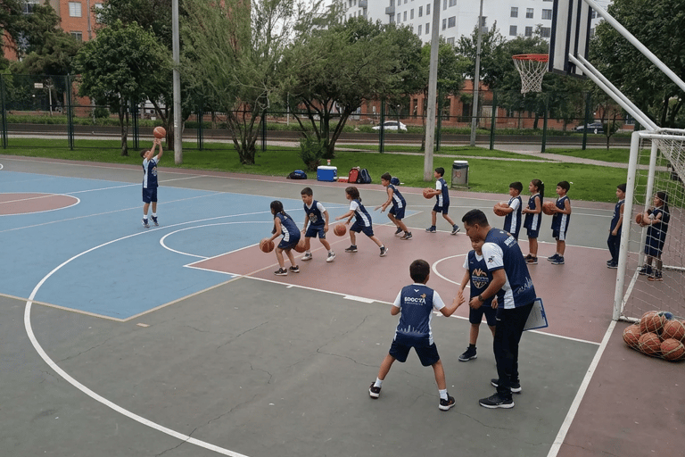 Clases de baloncesto para niños