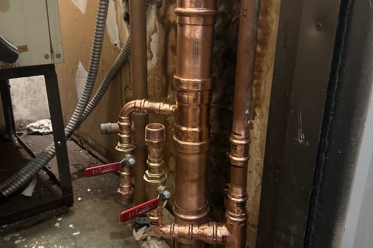 Burst pipe repair service by emergency plumber in Culver City