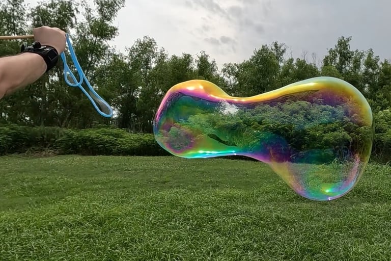 Giant Bubble Maker