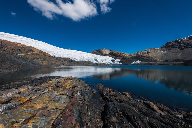 Trekking a Laguna Congelada