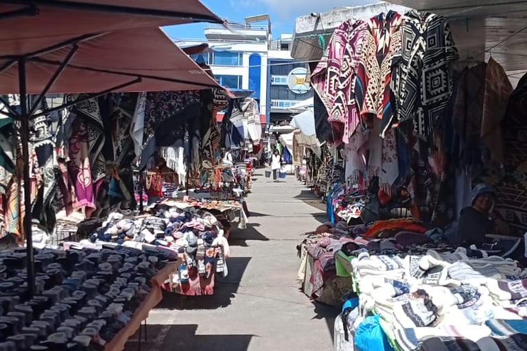 Mercato artigianale di Otavalo